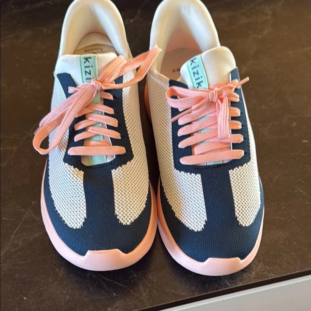 Kizik Shoes in Pink and Green
These are a 9W - Picture 5 of 6